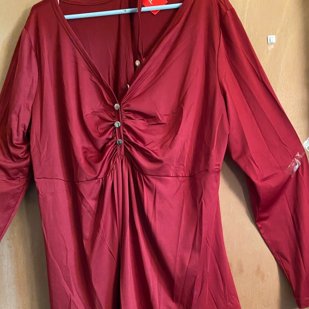 Maroon Shirt w/one side cold shldr cut out cute, nice to add to your collection.